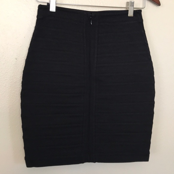 EXPRESS HIGH WAIST BANDAGE SKIRT 2 - Picture 4 of 7